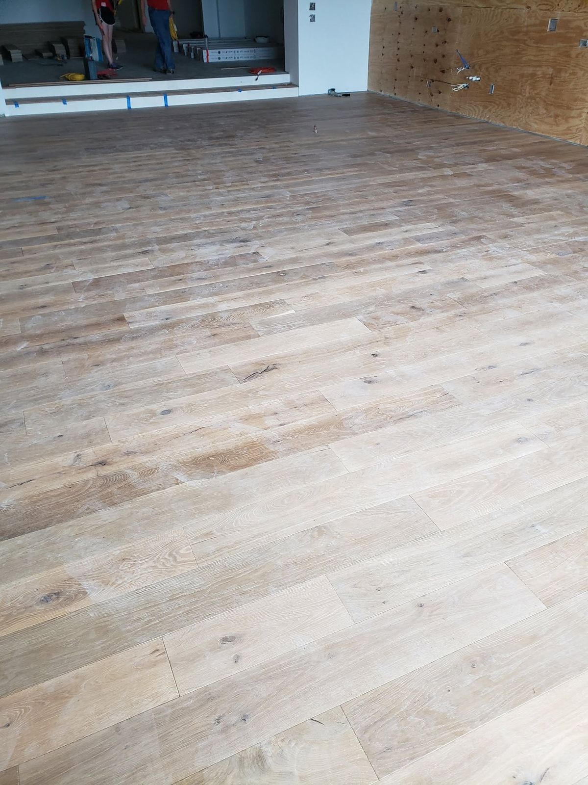 Light wide plank